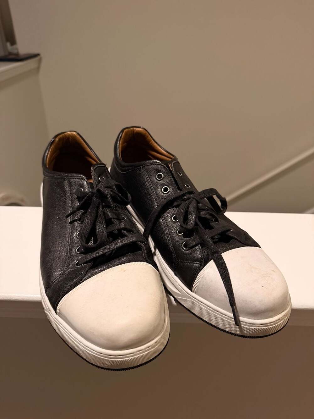 Johnston & Murphy Luther Perforated Leather Low Top Sneaker (Men)